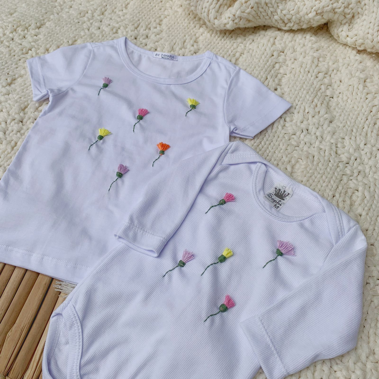 Camiseta Infantil Jardim Florido