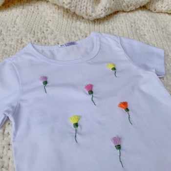 Camiseta Infantil Jardim Florido