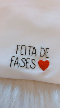 Camiseta Feita de Fases